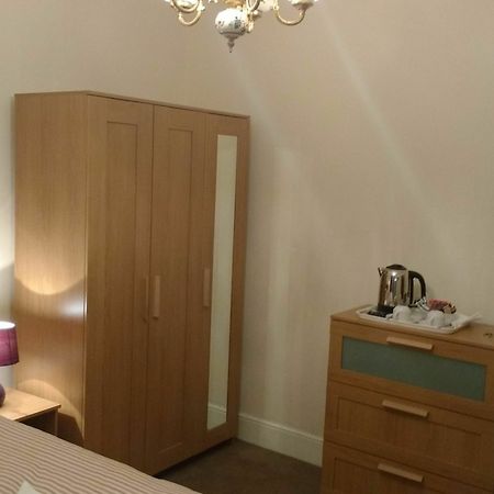 Acton Lodge Guest House Лондон Екстер'єр фото